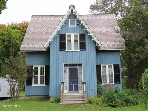 127 Depot St, Cheshire, MA 01225