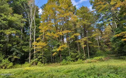 lot2 Ma-41, Richmond, MA 01254
