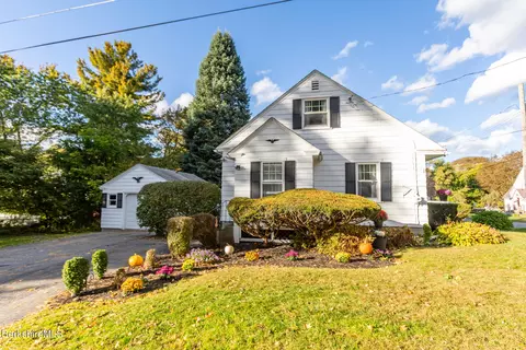 Exterior - 90 Euclid Ave, Pittsfield, MA 01201 photo 1 of 12