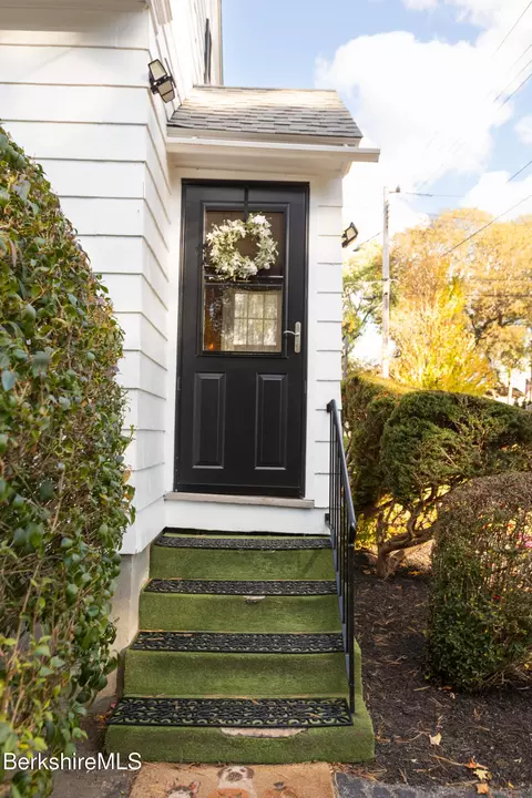 Exterior - 90 Euclid Ave, Pittsfield, MA 01201 photo 9 of 12