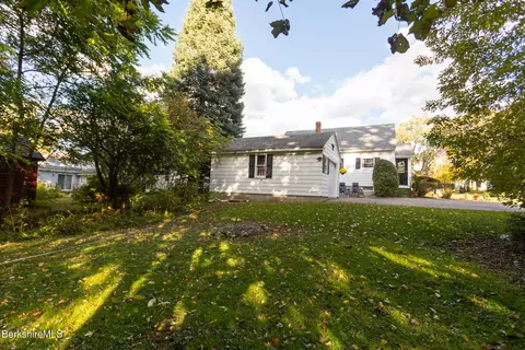 Exterior - 90 Euclid Ave, Pittsfield, MA 01201 photo 8 of 12