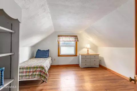 Bedroom - 90 Euclid Ave, Pittsfield, MA 01201 photo 5 of 6
