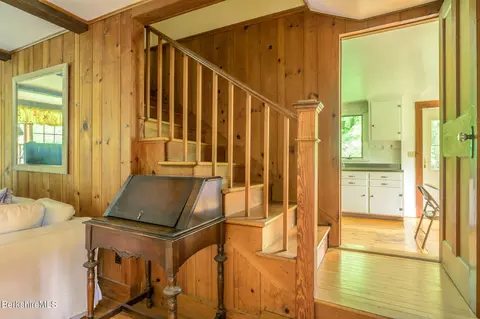 Entry Way - 264 260 Main Rd, Tyringham, MA 01264 photo 4 of 5