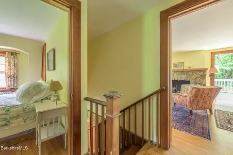 Entry Way - 264 260 Main Rd, Tyringham, MA 01264 photo 5 of 5