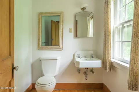 Bath - 264 260 Main Rd, Tyringham, MA 01264 photo 2 of 4