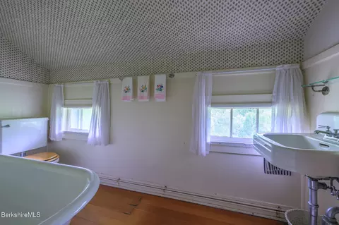 Bath - 264 260 Main Rd, Tyringham, MA 01264 photo 1 of 4