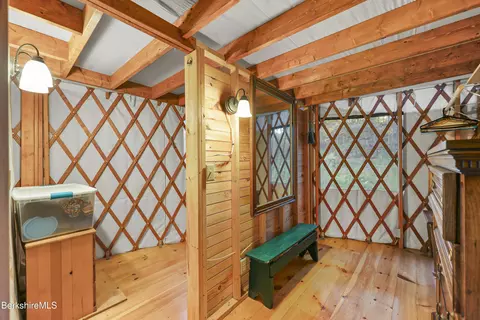 Entry Way - 166 Whitman Rd, Hancock, MA 01237 photo 3 of 6