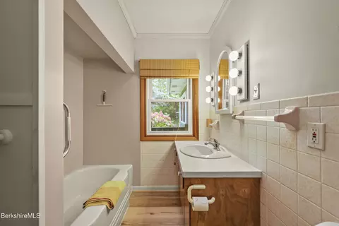 Bath - 166 Whitman Rd, Hancock, MA 01237 photo 3 of 3