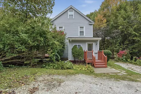55 Fairview Ave, Pittsfield, MA 01201