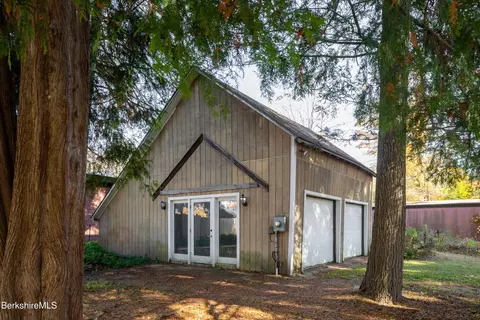 Exterior - 86 Main St, Sheffield, MA 01257 photo 3 of 5