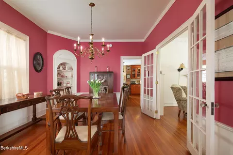 Dining - 86 Main St, Sheffield, MA 01257 photo 2 of 2