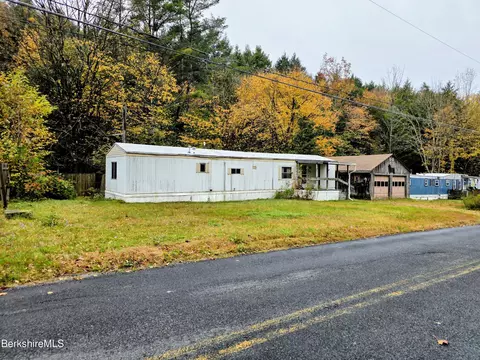 787 Sandmill Rd, Cheshire, MA 01225