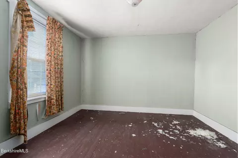 Bedroom - 34 Pacific St, Pittsfield, MA 01201 photo 5 of 5