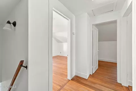 Entry Way - Undisclosed, Lee, MA 01238 photo 1 of 2