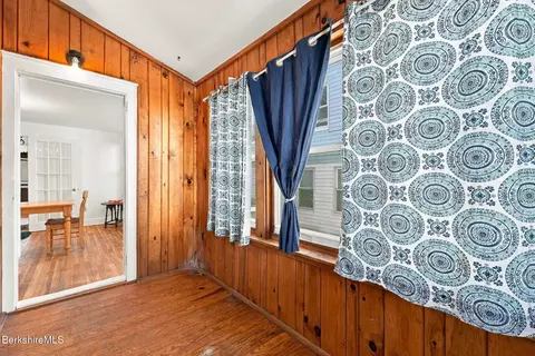 Entry Way - Undisclosed, Lee, MA 01238 photo 2 of 2