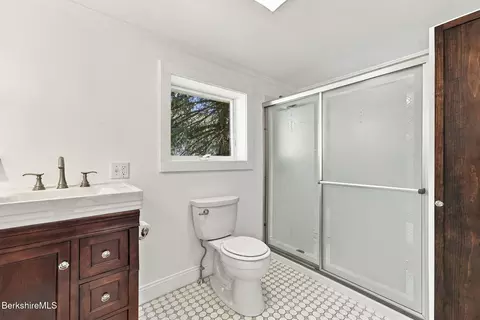 Bath - Undisclosed, Lee, MA 01238 photo 1 of 4