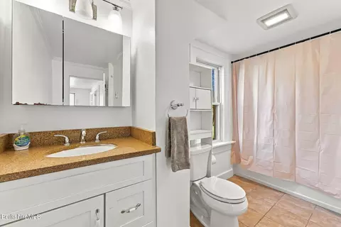 Bath - Undisclosed, Lee, MA 01238 photo 2 of 4