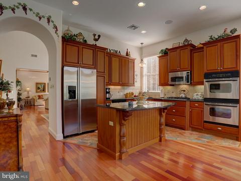 46 Farmview Ln, Lititz, PA 17543 photo 7