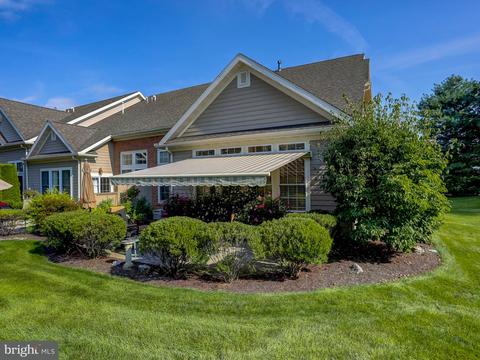 46 Farmview Ln, Lititz, PA 17543 photo 4