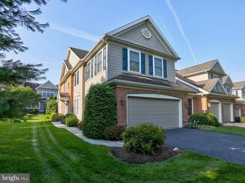 46 Farmview Ln, Lititz, PA 17543 photo 1