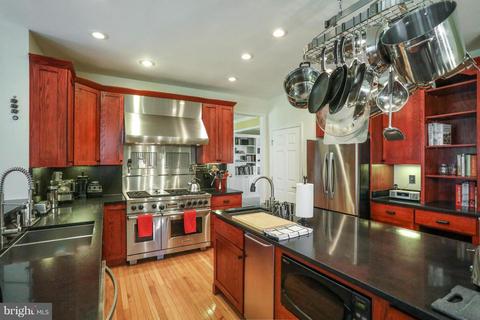 11333 Bishops Gate Ln, Laurel, MD 20723 photo 9