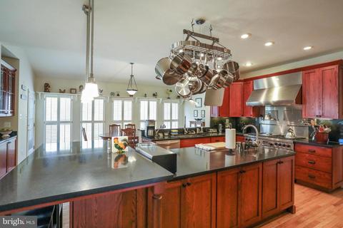 11333 Bishops Gate Ln, Laurel, MD 20723 photo 10