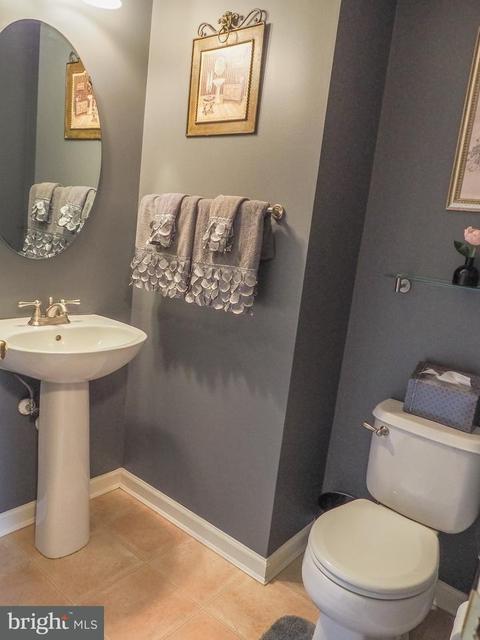 9633 Overton Dr, Laurel, MD 20723 photo 9
