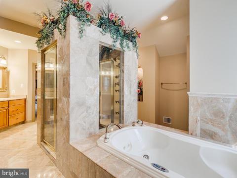 8299 Roxborough Loop, Gainesville, VA 20155 photo 19
