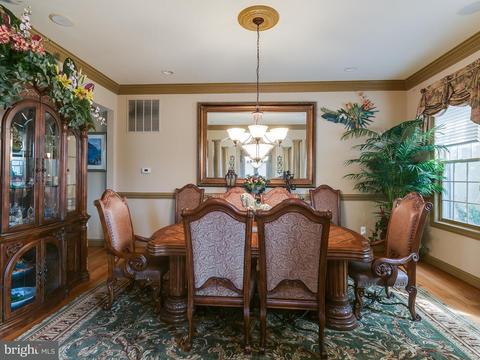 8299 Roxborough Loop, Gainesville, VA 20155 photo 4