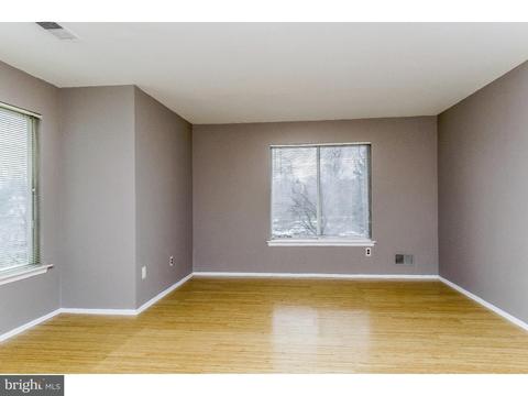 417 Silvia St, Ewing, NJ 08628 photo 12
