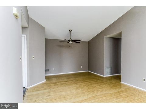 417 Silvia St, Ewing, NJ 08628 photo 6