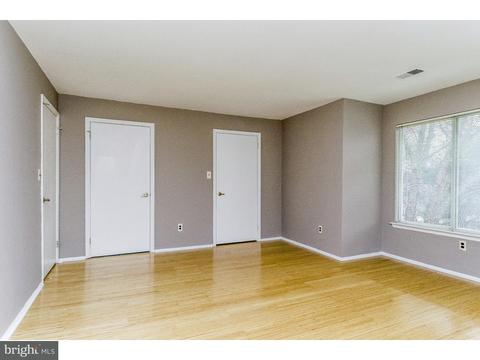 417 Silvia St, Ewing, NJ 08628 photo 13