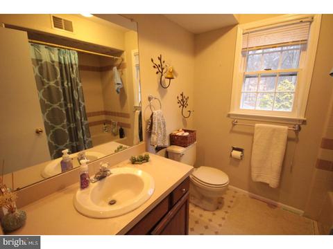 2 Doe Dr, Hamilton, NJ 08620 photo 10