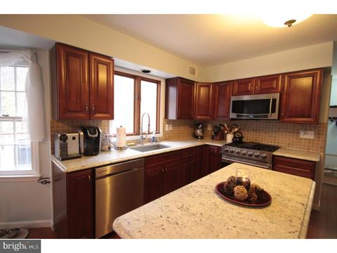 2 Doe Dr, Hamilton, NJ 08620 photo 3