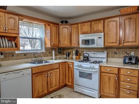 2 Shellflower Ln, Hamilton, NJ 08690 photo 8