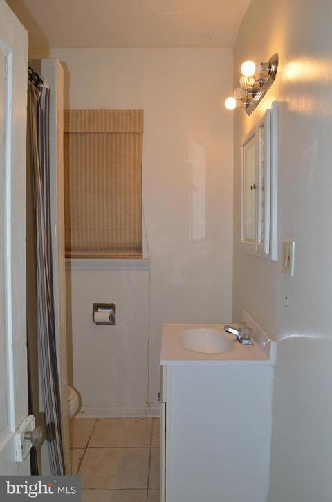 233 Mallow Hill Rd, Baltimore, MD 21229 photo 7