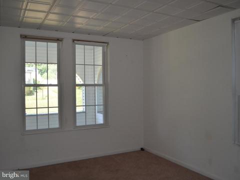 233 Mallow Hill Rd, Baltimore, MD 21229 photo 10