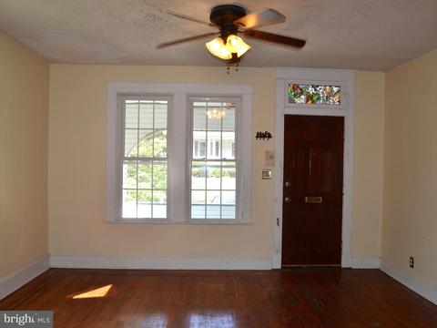 233 Mallow Hill Rd, Baltimore, MD 21229 photo 3