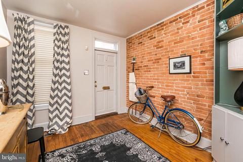 27 Henrietta St, Baltimore, MD 21230 photo 3