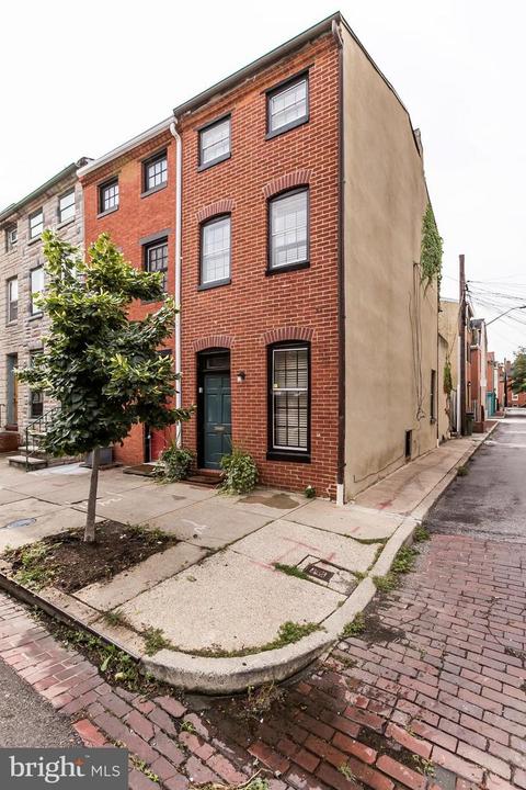 27 Henrietta St, Baltimore, MD 21230 photo 1