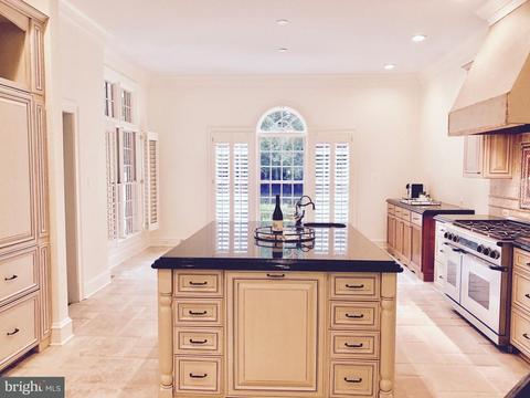 1091 Langley Fork Ln, Mclean, VA 22101 photo 10