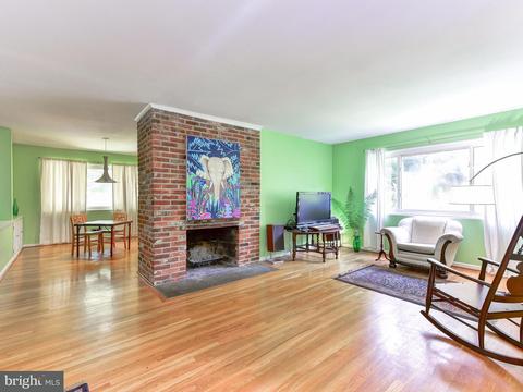 1812 Rupert St, Mclean, VA 22101 photo 3