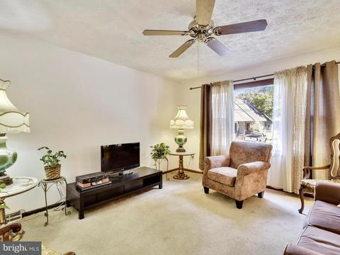 1726 Chesapeake Dr, Edgewater, MD 21037 photo 3