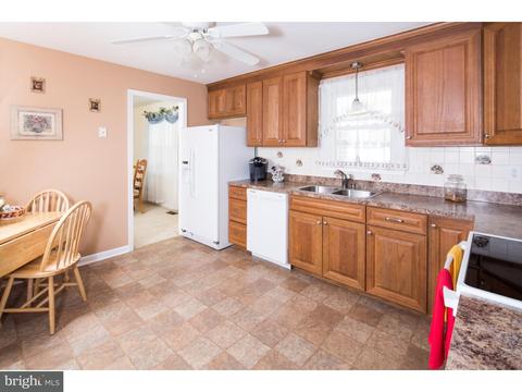 5 Nick Ct, Bear, DE 19701 photo 7