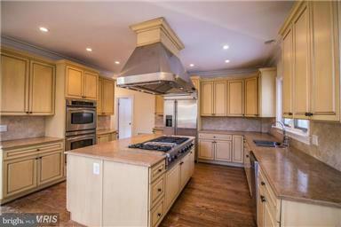 7403 Long Pine Dr, Springfield, VA 22151 photo 9