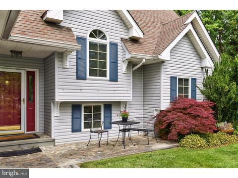 70 General Maxwell Ct, Newark, DE 19702 photo 2
