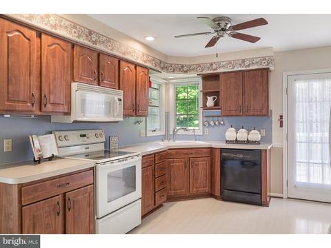 70 General Maxwell Ct, Newark, DE 19702 photo 9