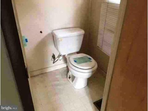 4 Cedar St, Beverly, NJ 08010 photo 5