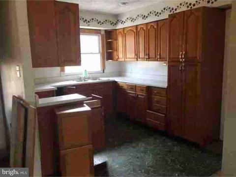 4 Cedar St, Beverly, NJ 08010 photo 6