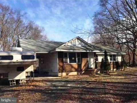 4 Cedar St, Beverly, NJ 08010 photo 2